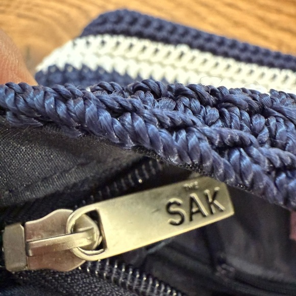 The Sak Handbag White Navy Blue Stripes - Picture 6 of 8